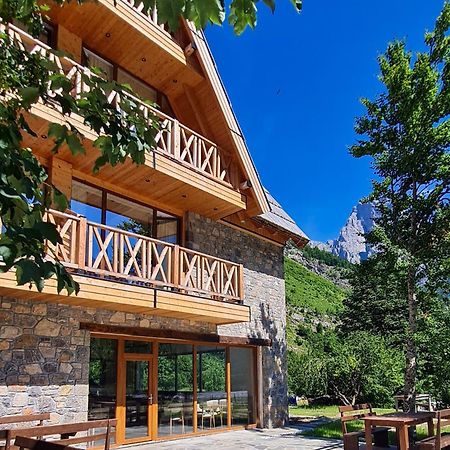 Neokulla Hotel - By Kol Gjoni Valbone Eksteriør bilde